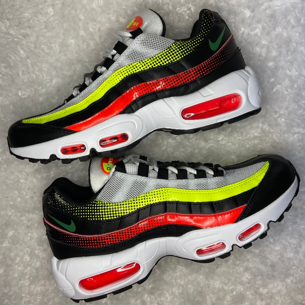 Nike Air Max 95 SE "Neon Collection"